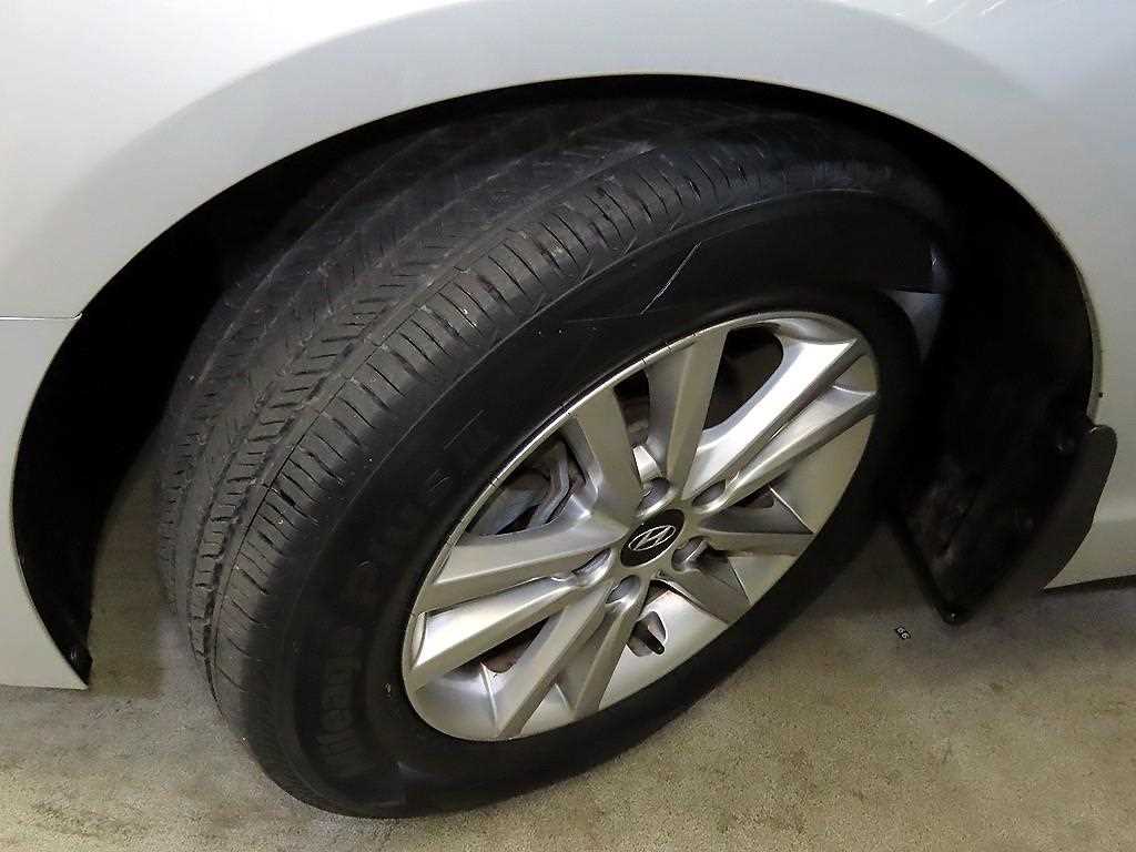 HYUNDAI Sonata 2017 Plateado - Importación desde Corea - HF Imports Iquique - Foto 18