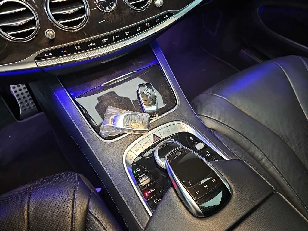 Mercedes Benz S Class - Vista 10