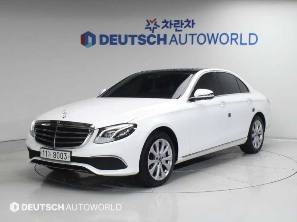 Mercedes Benz E class - Vista 2