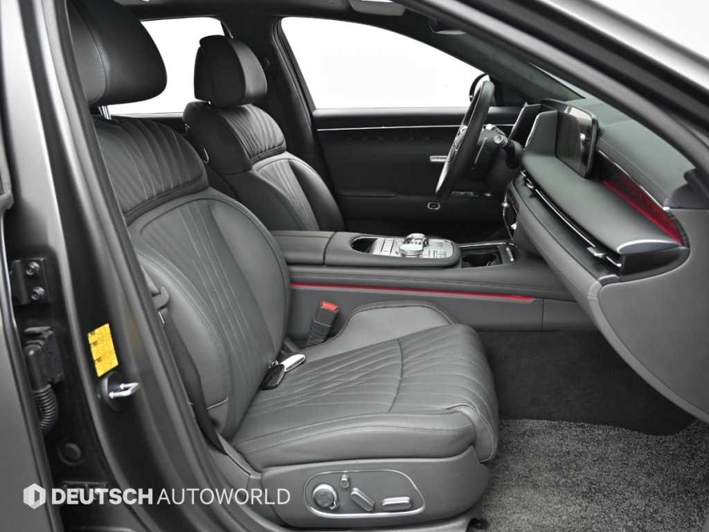Genesis G90 - Vista 10