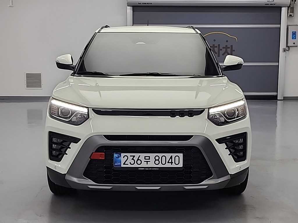 Ssangyong Tivoli - Vista 2