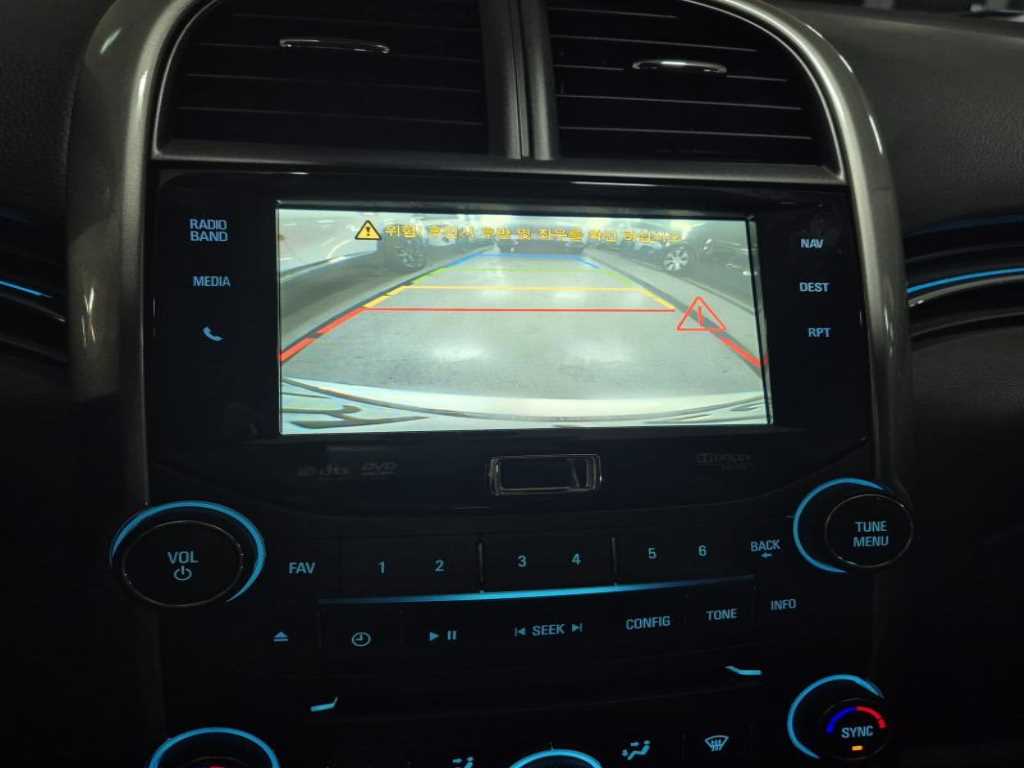 Chevrolet Malibu - Vista 11