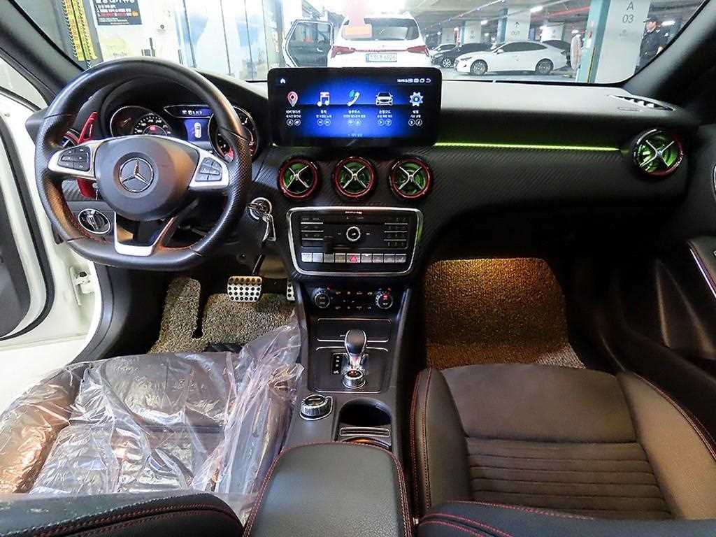 Mercedes Benz A Class - Vista 10