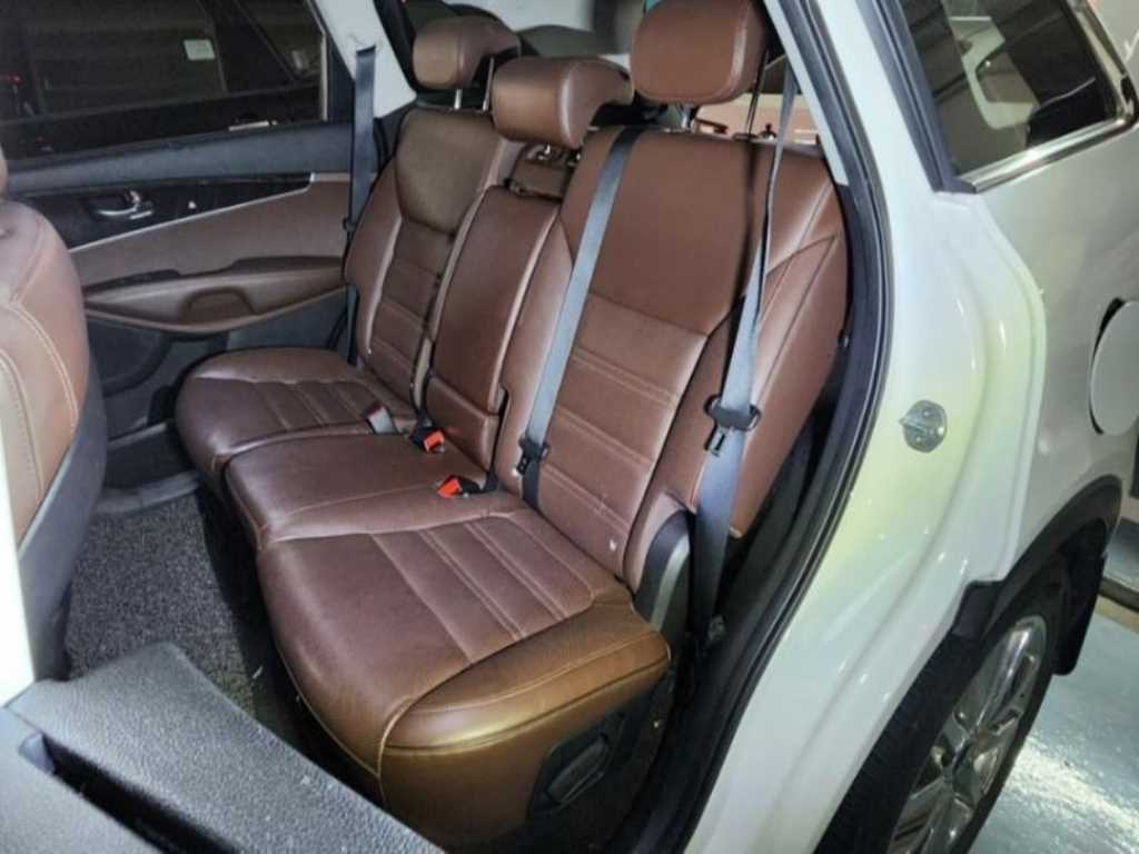 KIA Sorento - Vista 12