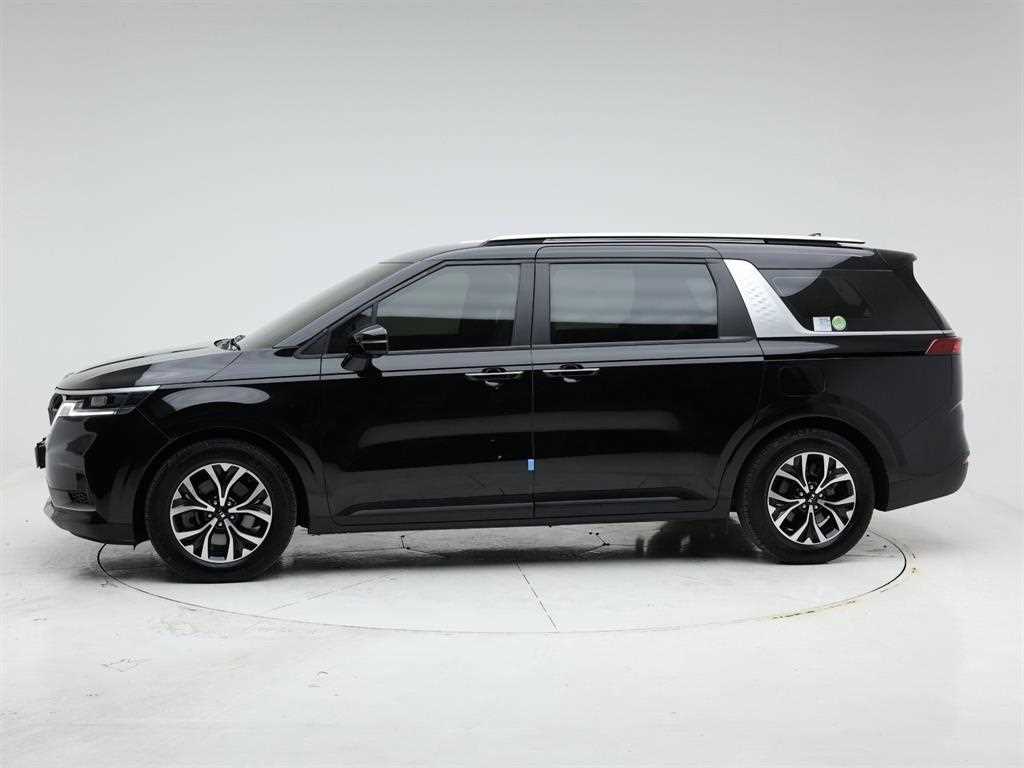 KIA Carnival - Vista 3
