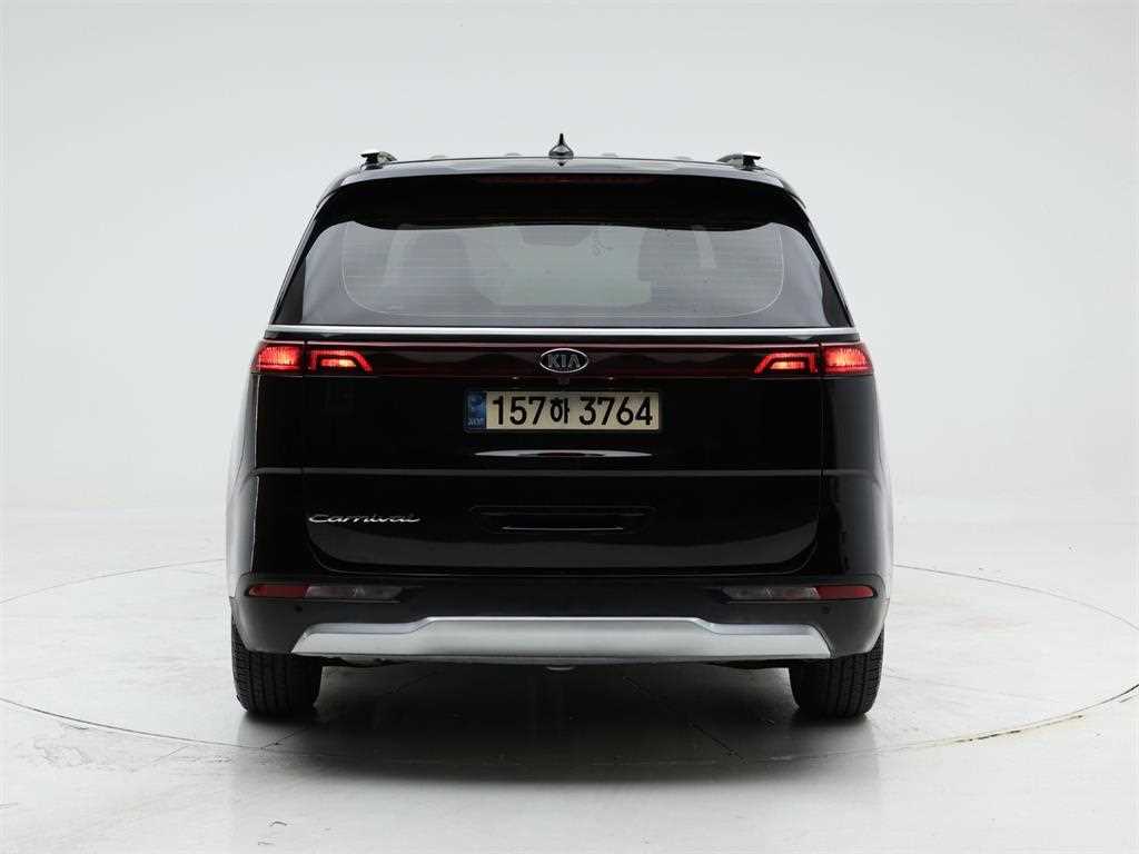 KIA Carnival - Vista 5