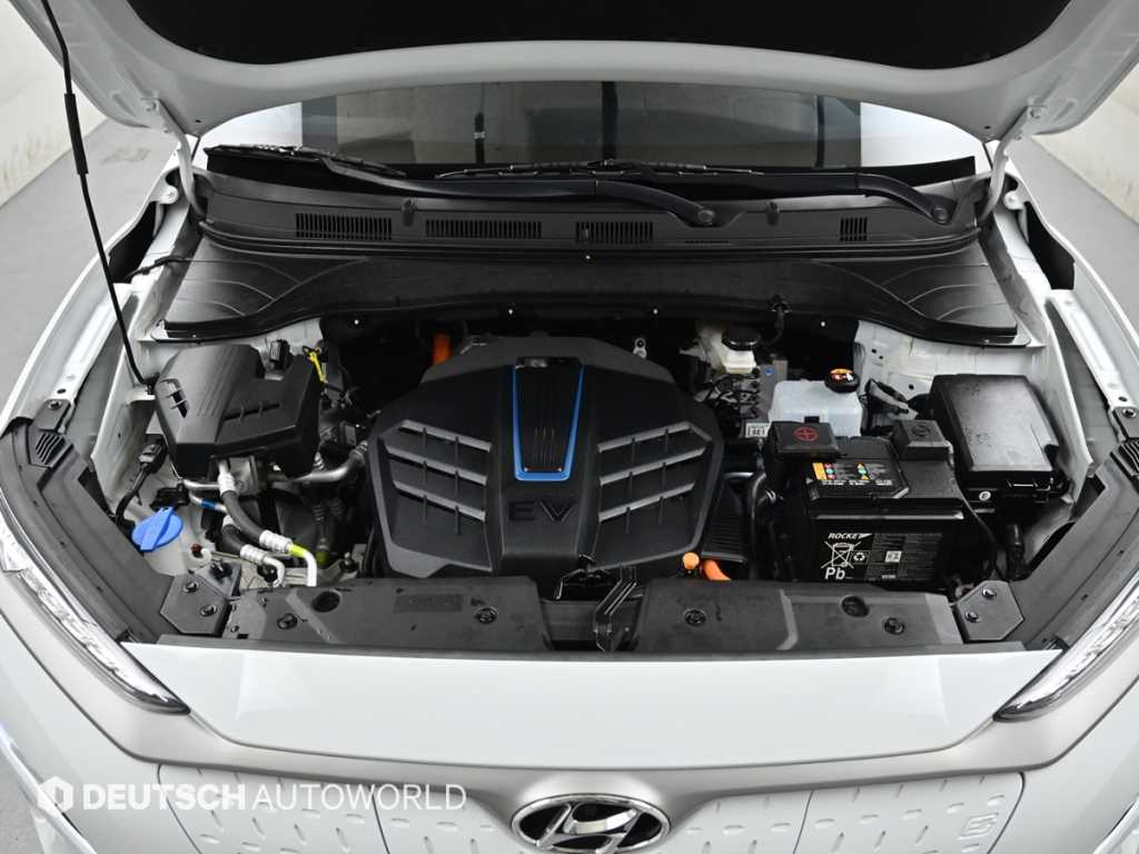 HYUNDAI Kona - Vista 6