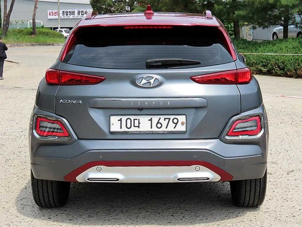 HYUNDAI Kona - Vista 4