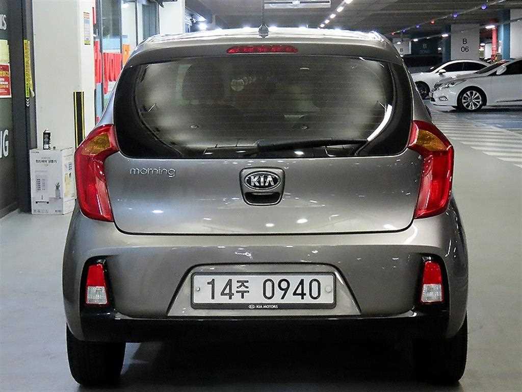 KIA Morning - Vista 5