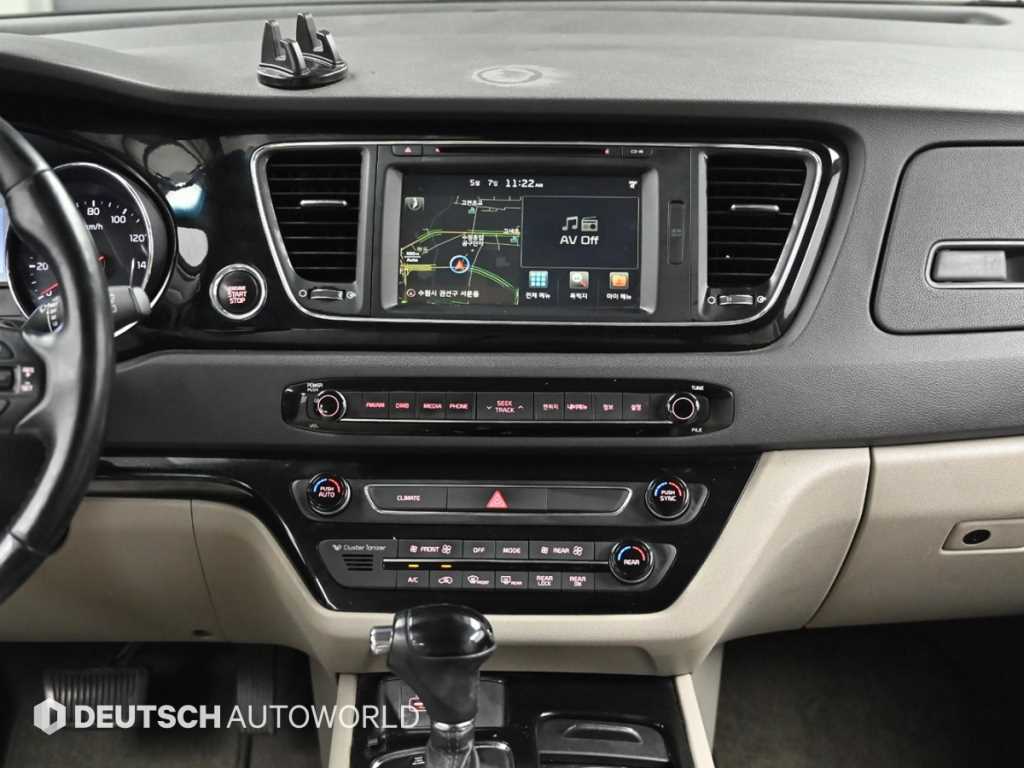KIA Carnival 2016 Gris - Importación desde Corea - HF Imports Iquique - Foto 14