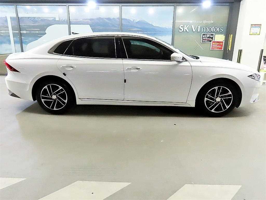 HYUNDAI Grandeur - Vista 3