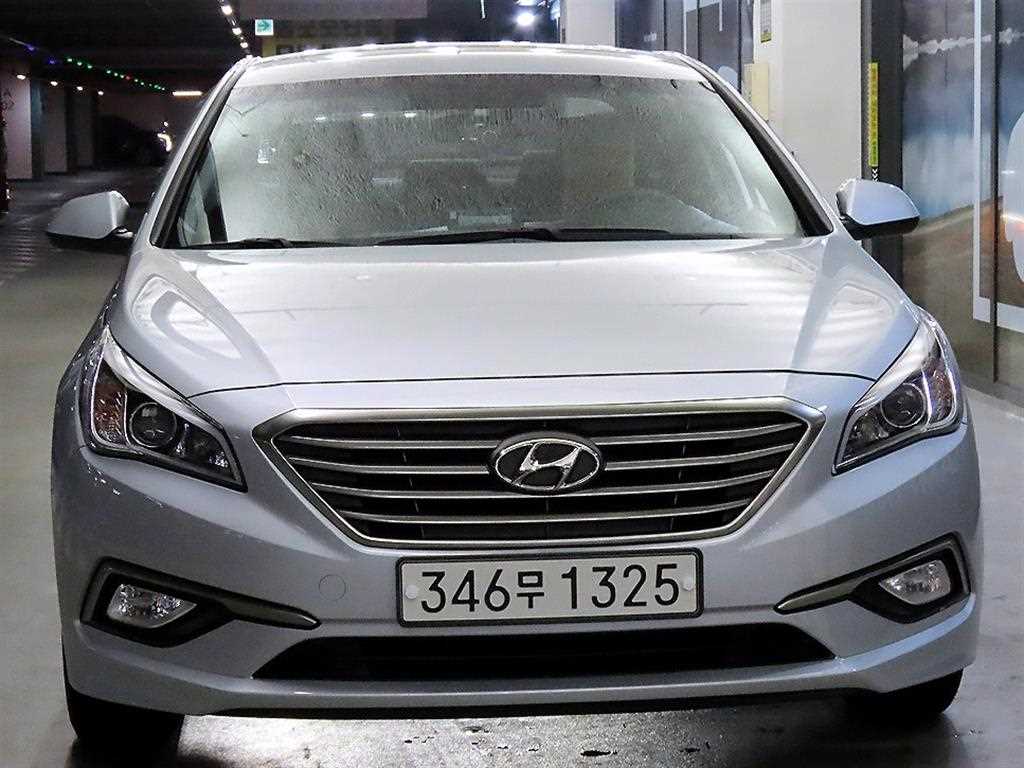 HYUNDAI Sonata - Vista 2