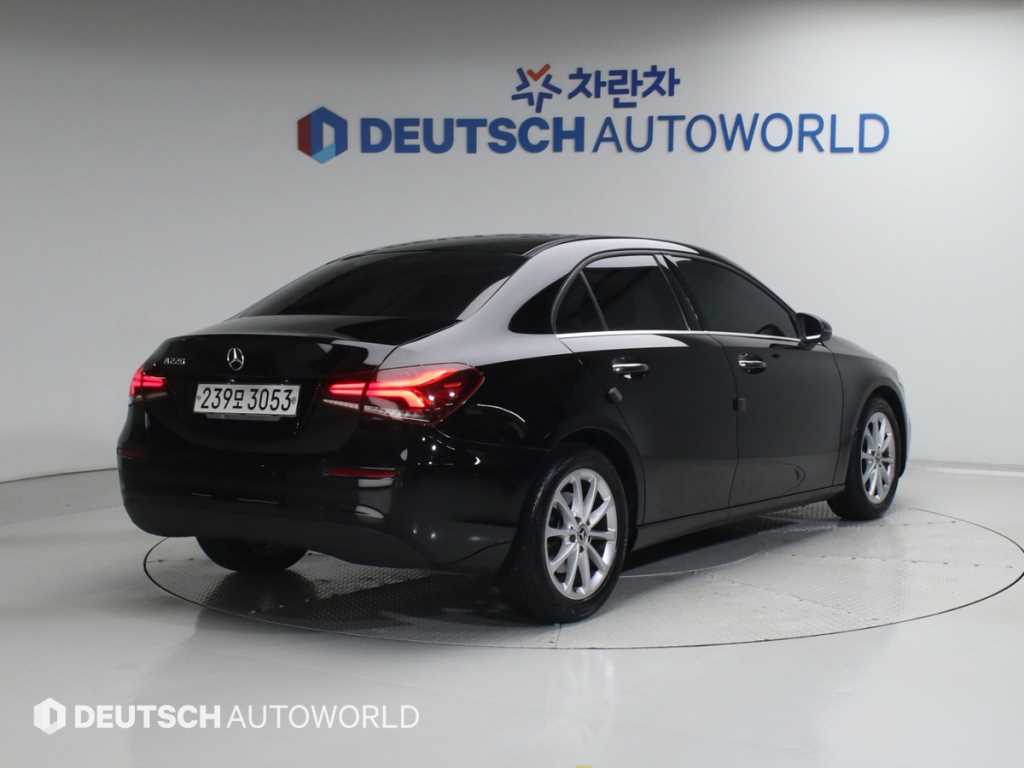 Mercedes Benz A Class - Vista 2