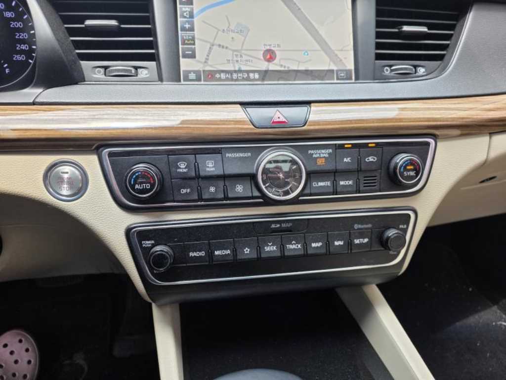 KIA K7 - Vista 11