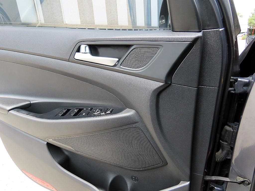 HYUNDAI Tucson - Vista 11