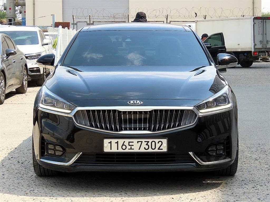 KIA K7 2018 Negro - Importación desde Corea - HF Imports Iquique - Foto 1