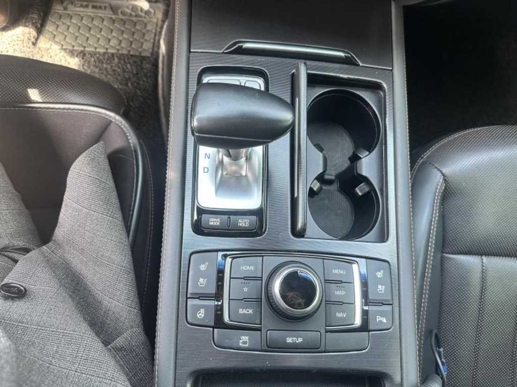 Genesis G80 - Vista 6