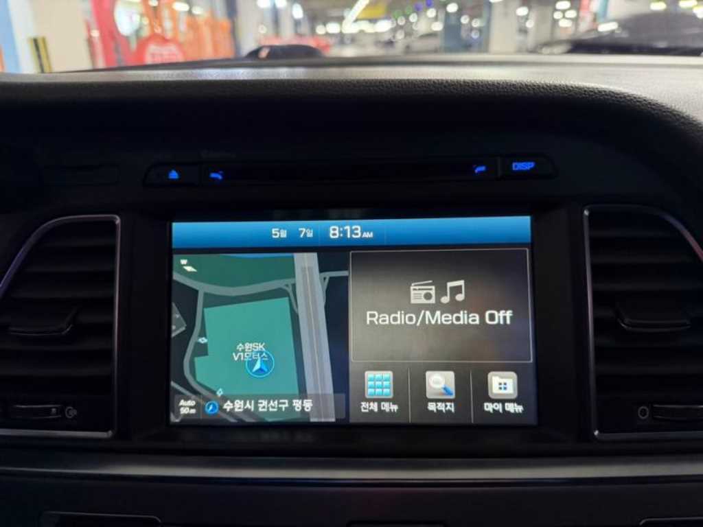 HYUNDAI Sonata - Vista 10