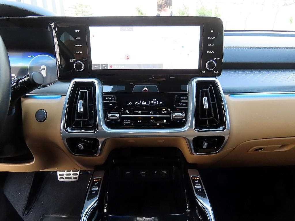 KIA Sorento 2023 Blanco - Importación desde Corea - HF Imports Iquique - Foto 13