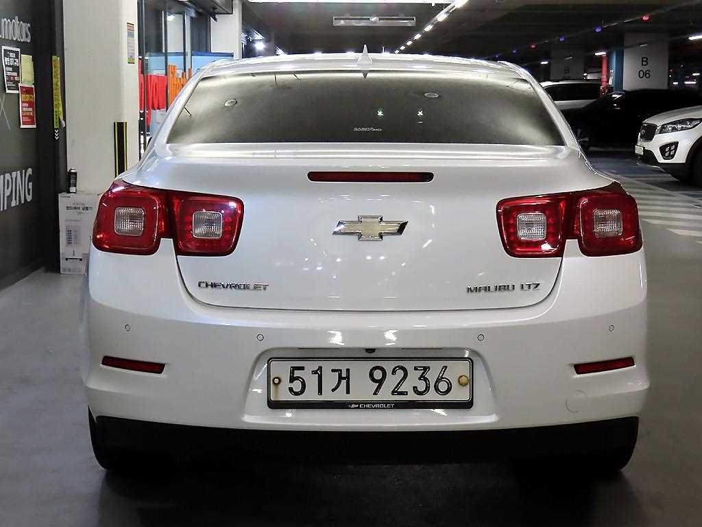 Chevrolet Malibu - Vista 4