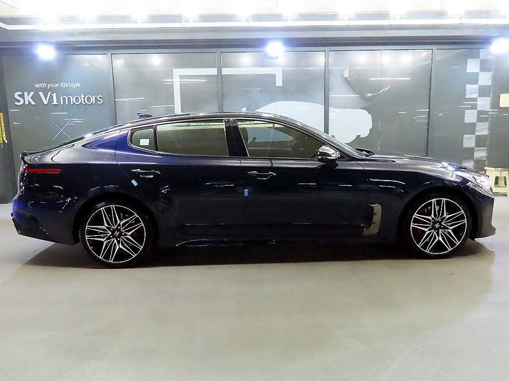 KIA Stinger - Vista 3