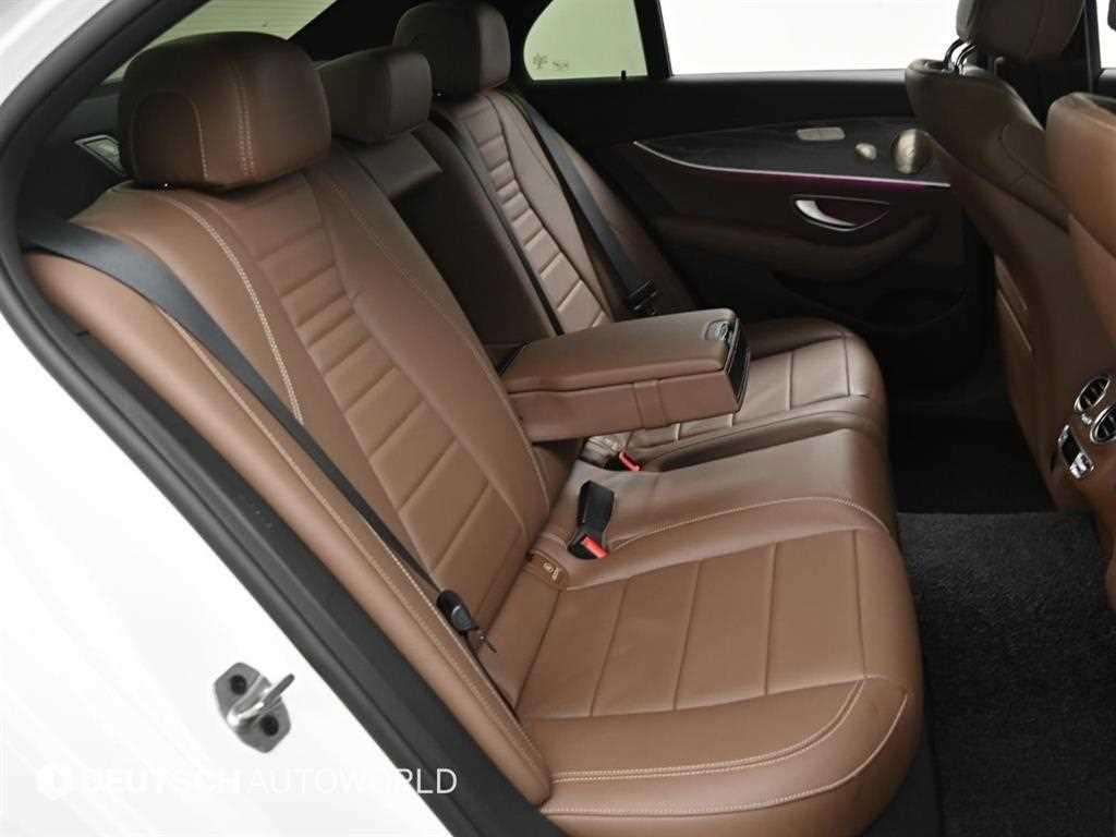 Mercedes Benz E class - Vista 11