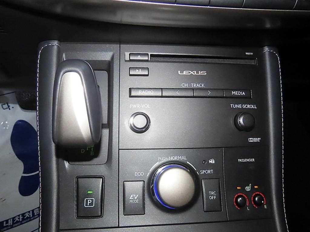 Lexus CT - Vista 12