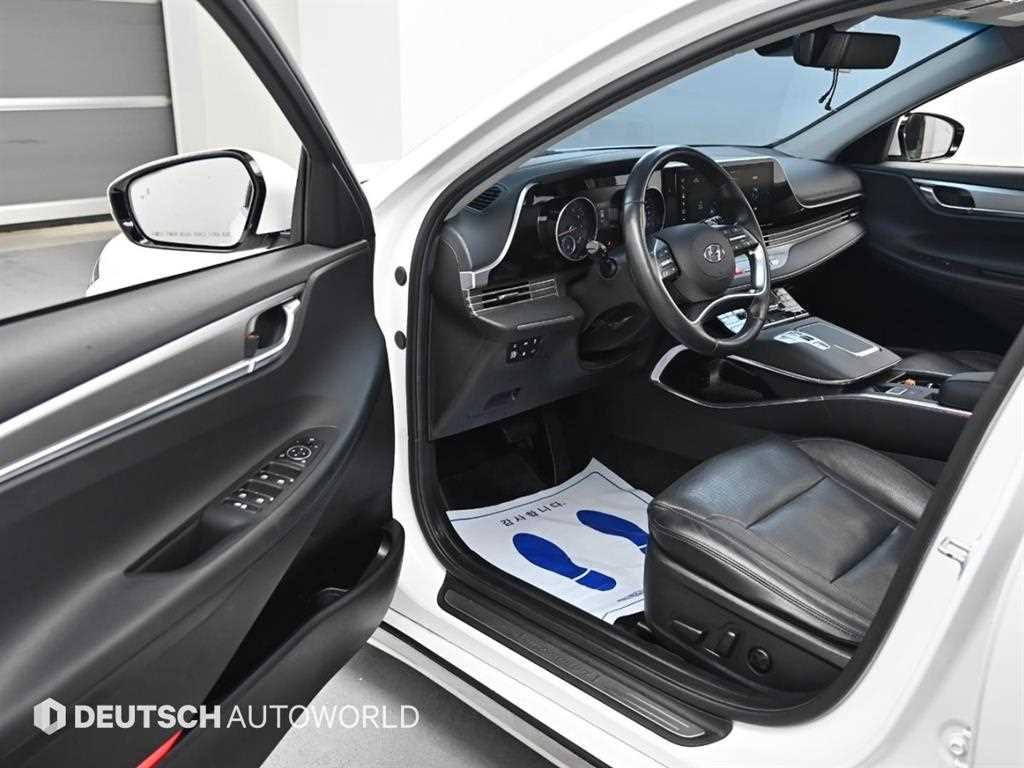 HYUNDAI Grandeur - Vista 11
