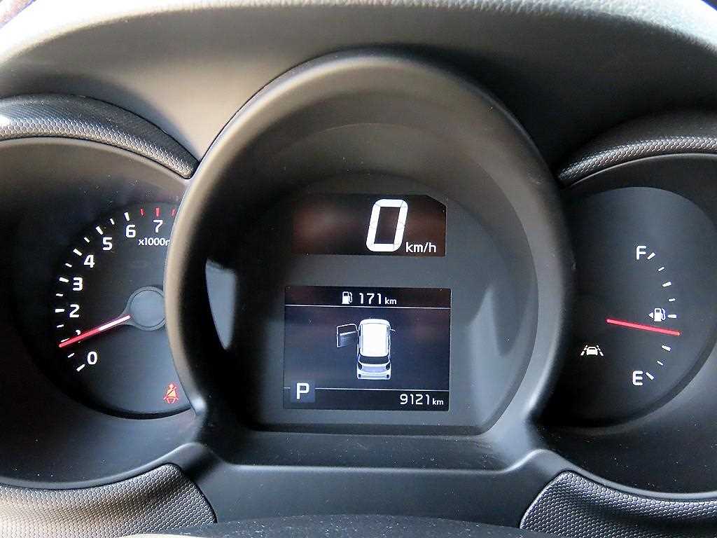 KIA Ray - Vista 8