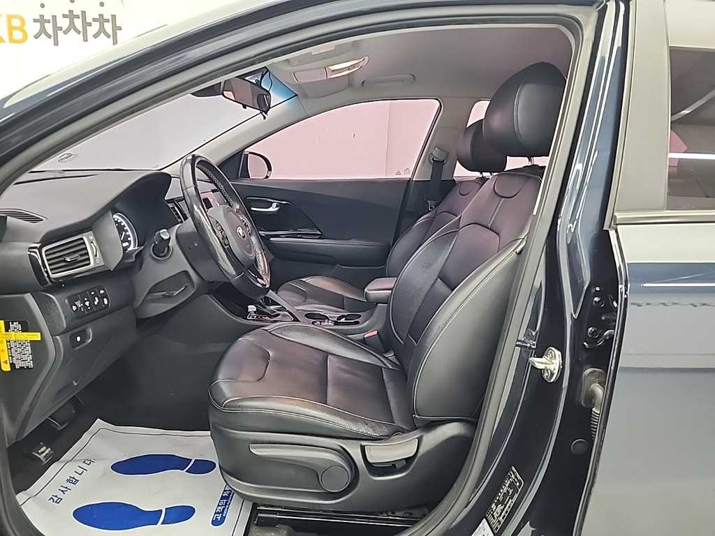 KIA Niro - Vista 11