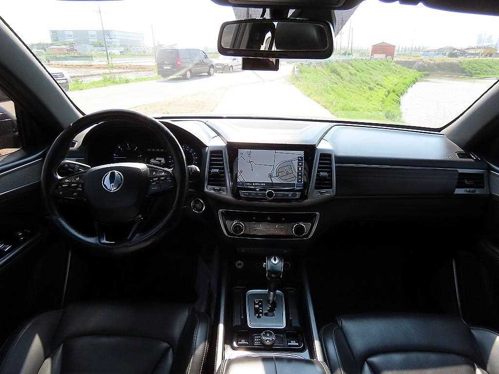 Ssangyong Rexton - Vista 9