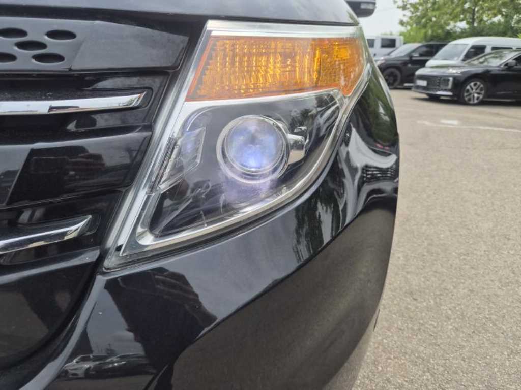 Ford Explorer - Vista 4