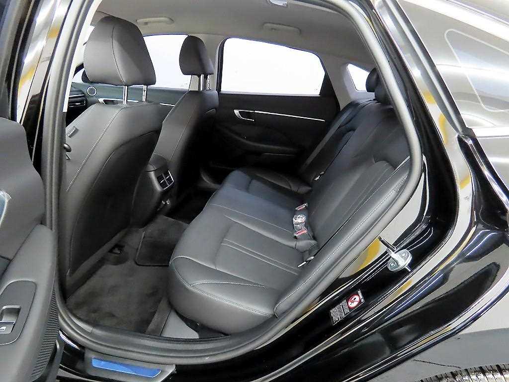 HYUNDAI Sonata - Vista 6