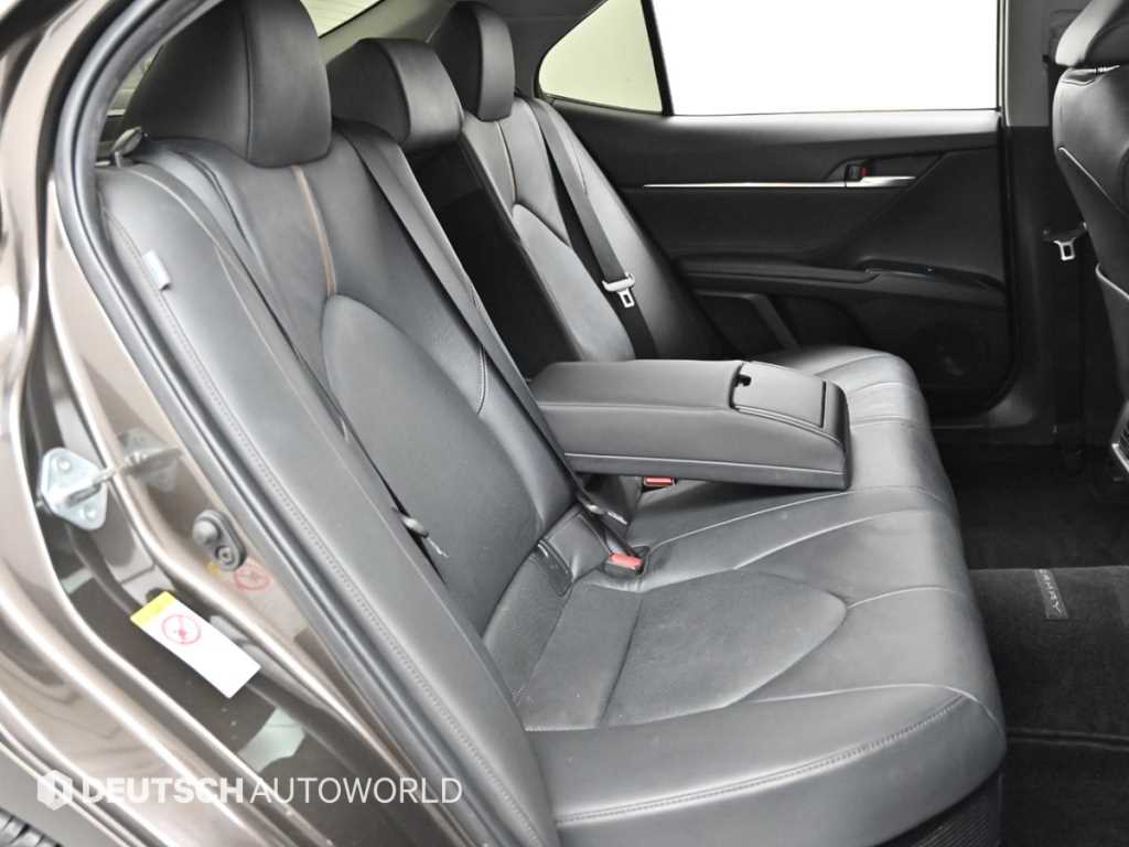 Toyota Camry - Vista 12