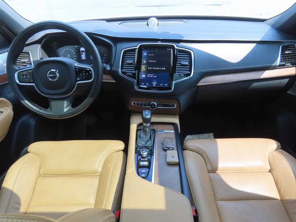 Volvo XC90 - Vista 8