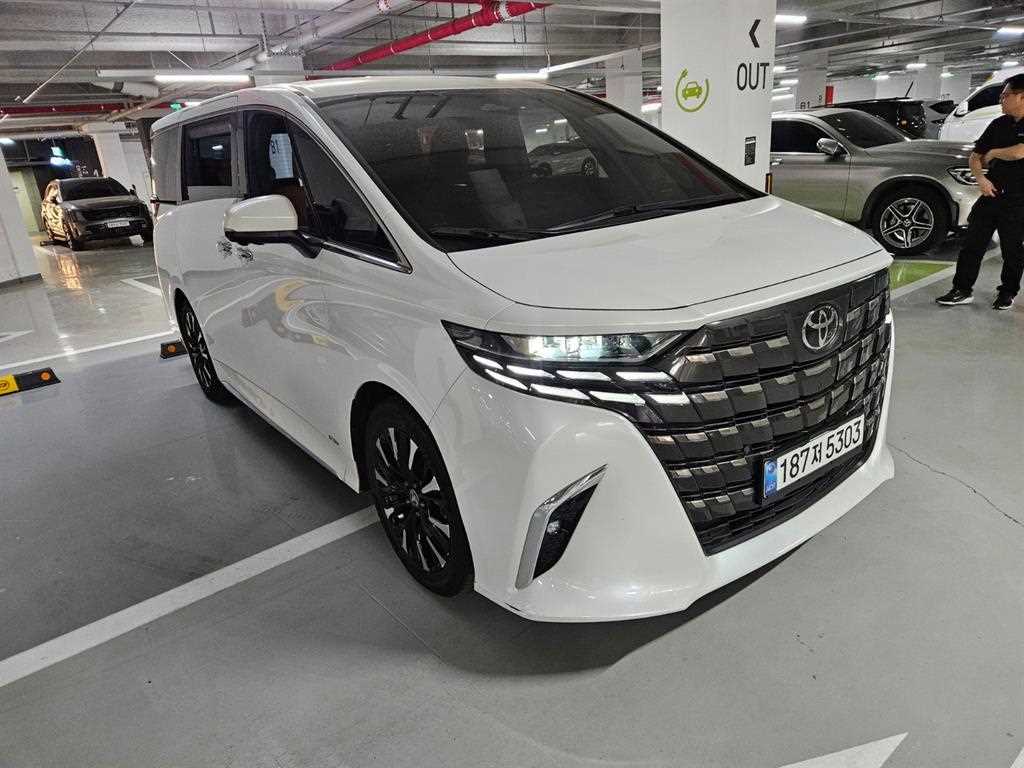 Toyota Alphard - Vista 2