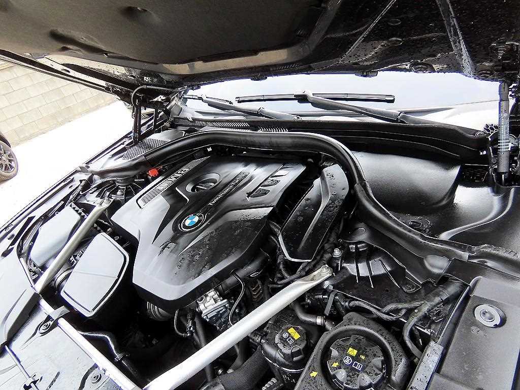 BMW 5 Series 2018 Negro - Importación desde Corea - HF Imports Iquique - Foto 19
