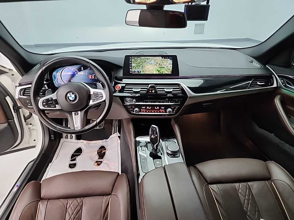 BMW 5 Series - Vista 7