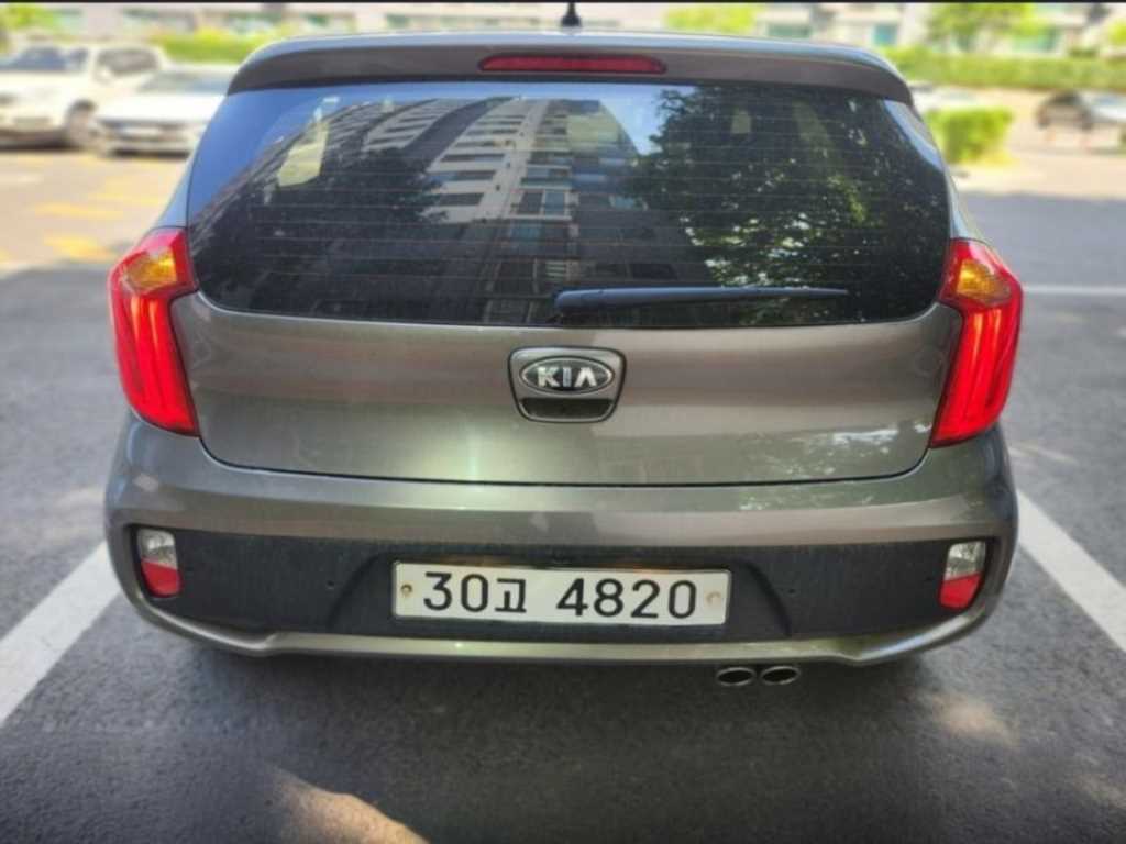 KIA Morning - Vista 4