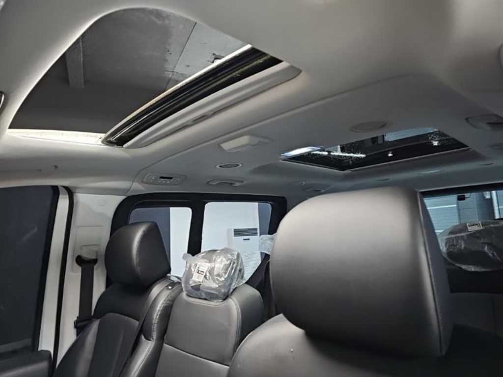 HYUNDAI Staria 2022 Blanco - Importación desde Corea - HF Imports Iquique - Foto 13