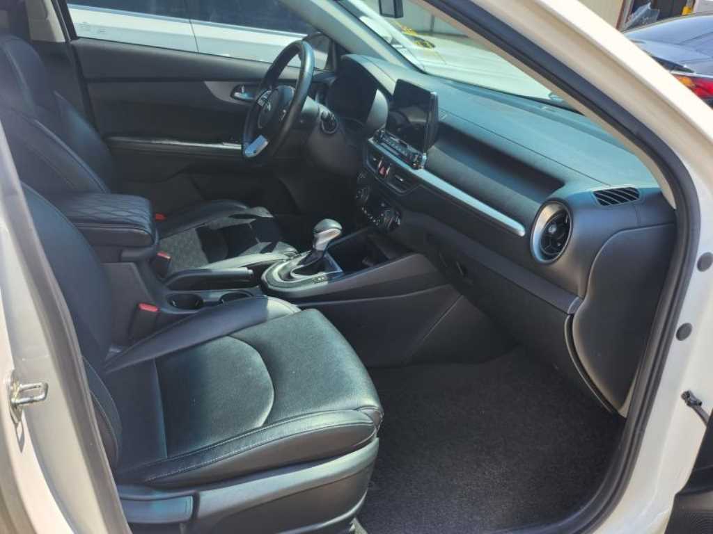 KIA K3 - Vista 4