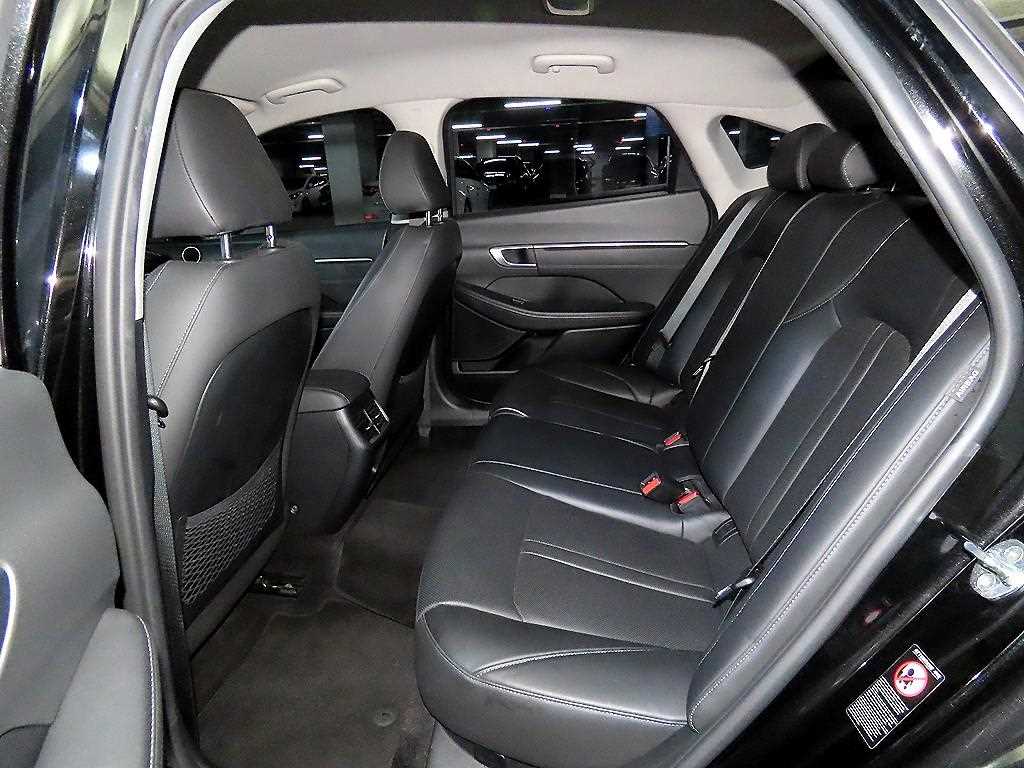 HYUNDAI Sonata - Vista 7