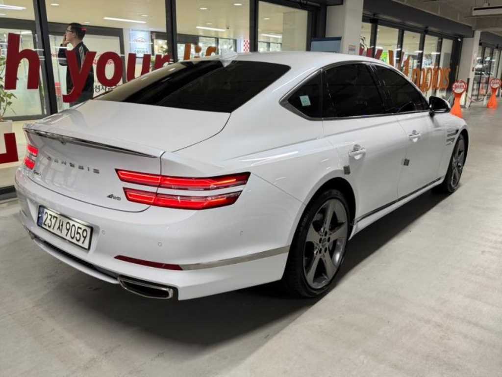 Genesis G80 - Vista 4