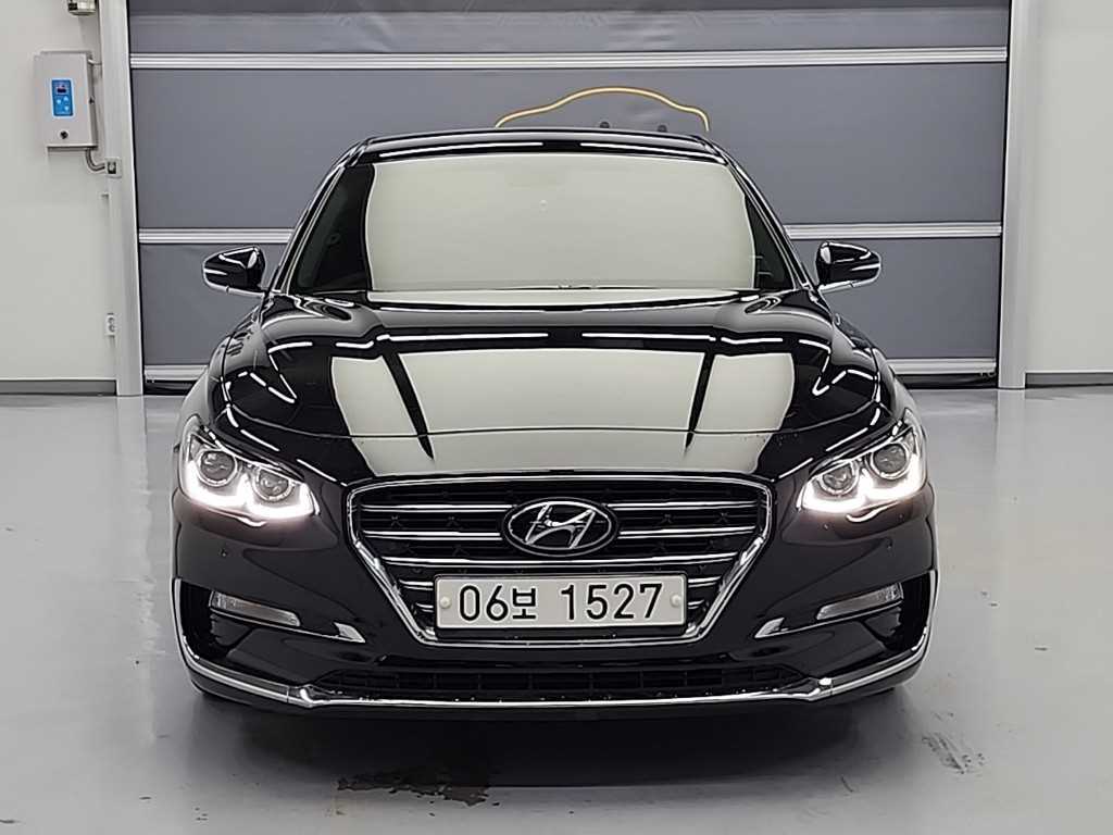 HYUNDAI Grandeur - Vista 2
