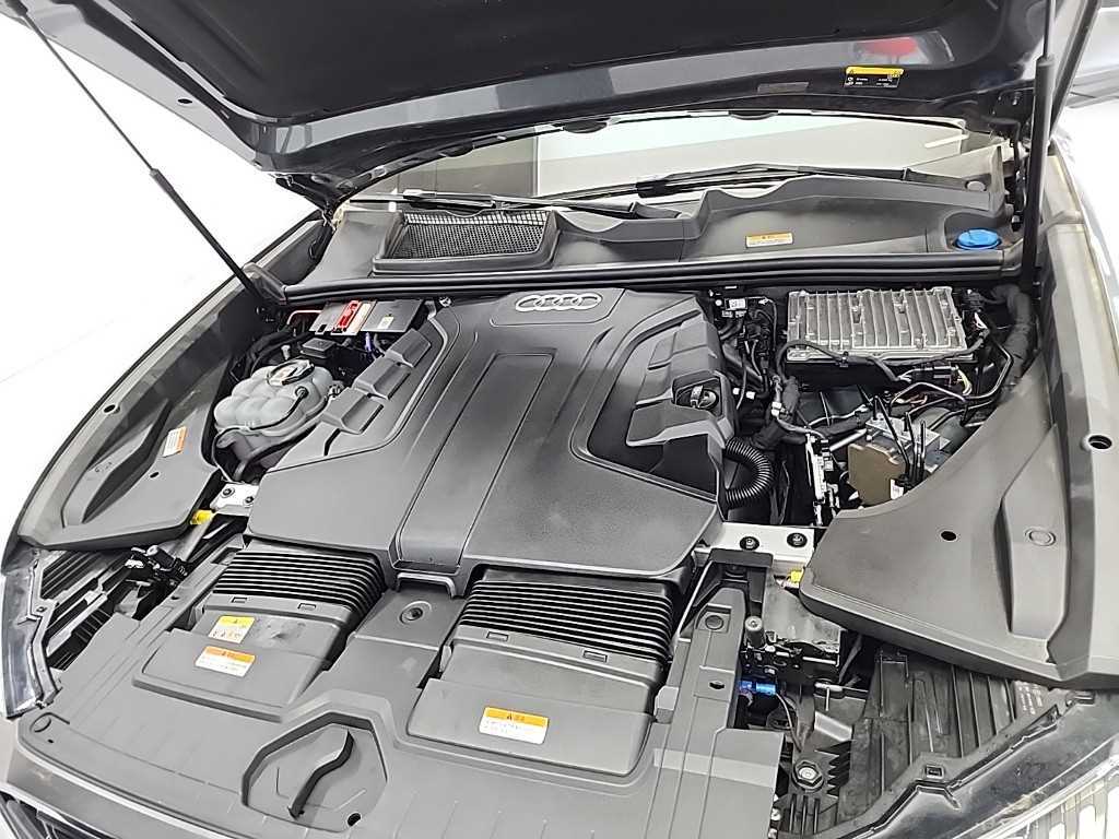Audi Q8 - Vista 5
