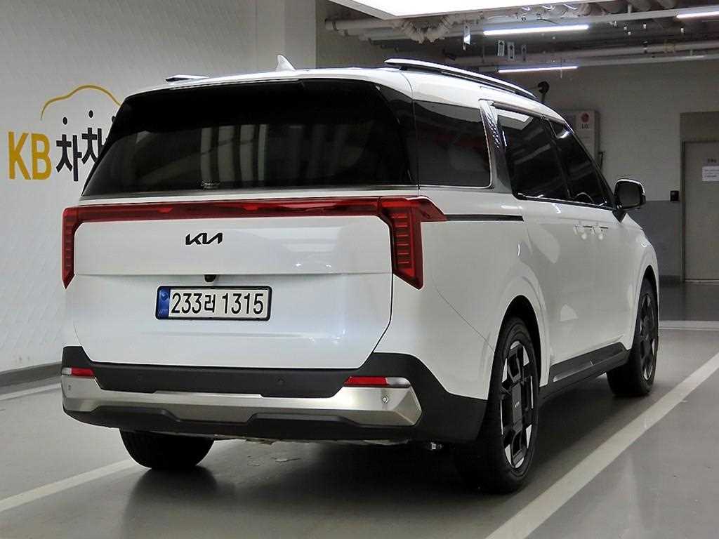 KIA Carnival - Vista 4