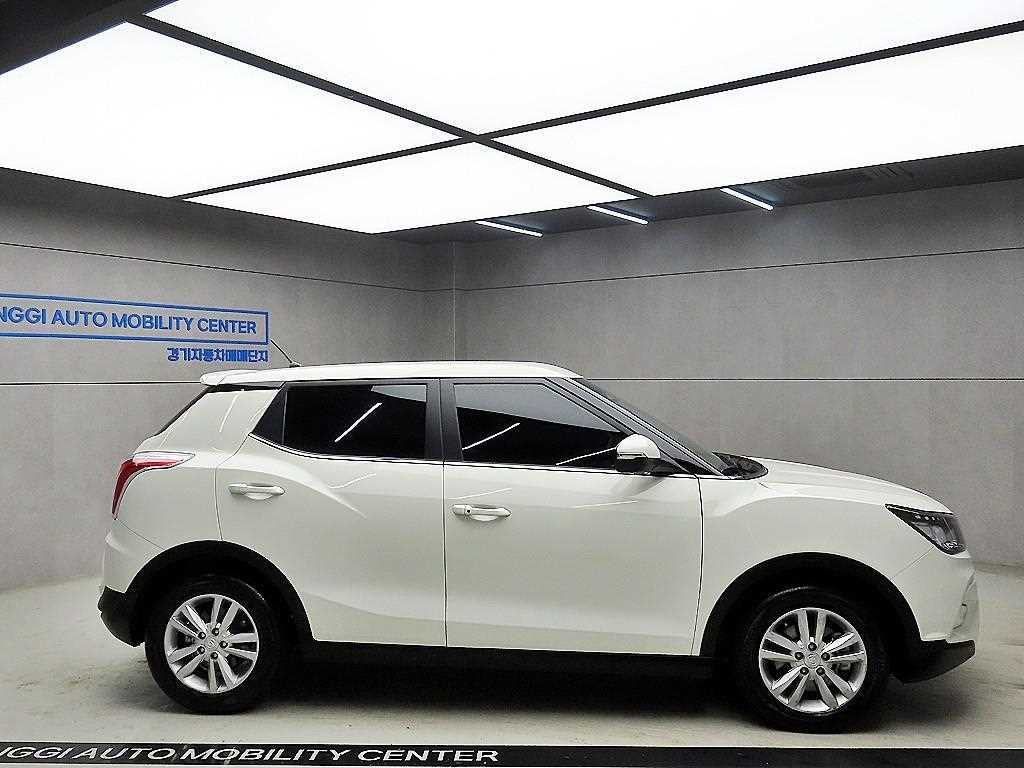 Ssangyong Tivoli - Vista 2