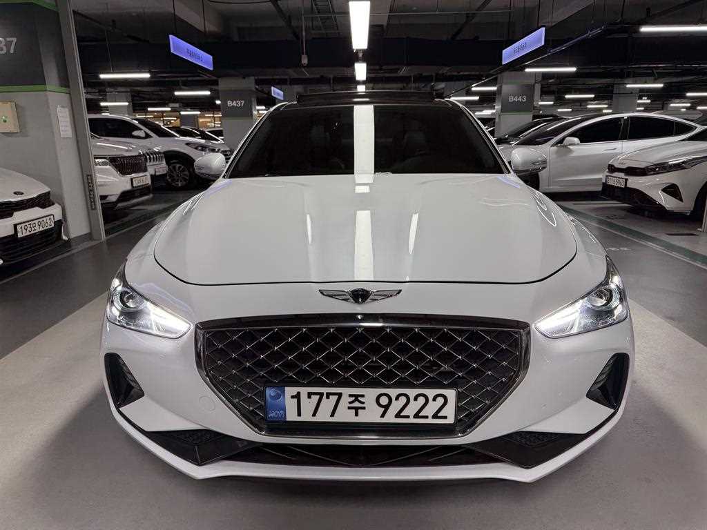 Genesis G70 - Vista 5