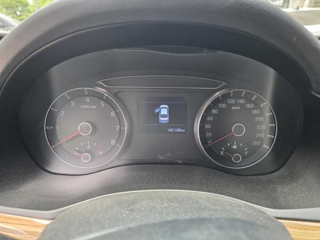 KIA K7 - Vista 6
