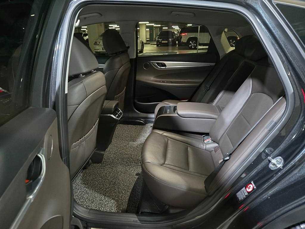 HYUNDAI Grandeur - Vista 7